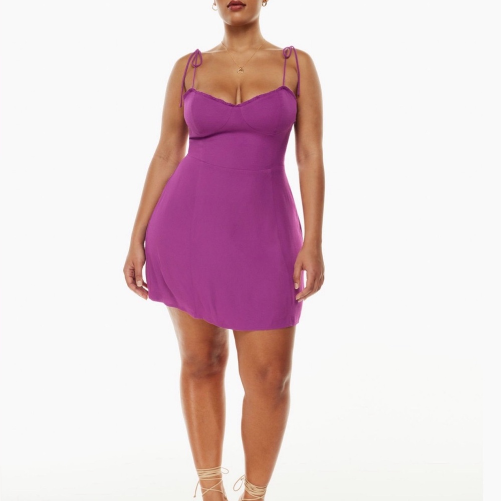 NWT Aritzia Wilfred Genoa/New Fable Mini in WildBerry Purple (Size 4)